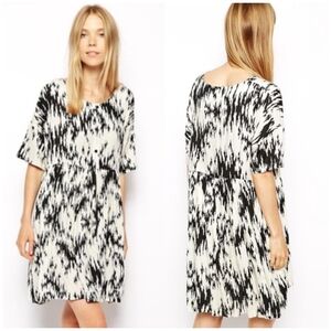 Women's Ganni Large Dress White Black Geometric Chelsea Girl